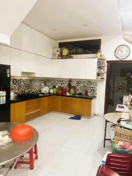 Bán nhà mặt tiền đường ngay chợ Tân Hương 74m2, 4 tầng, 4PN sân thượng