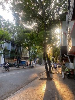 Bán TT Đống Đa - ô tô đỗ cửa - DT sổ hiếm - DT sử dụng 150m2 - tầm tiền cạnh tranh nhà đất