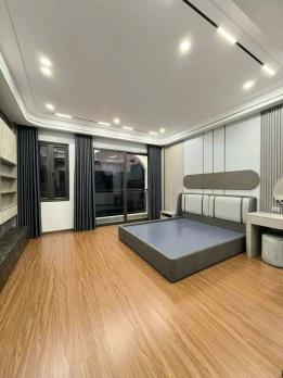 BÁN NHÀ NGUYỄN VĂN CỪ LONG BIÊN, Ô TÔ VÀO NHÀ, THANG MÁY, FULL, NỘI THẤT, GẦN PHỐ, GIÁ MỀM