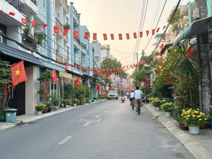 CHDV mặt tiền đường 12m 98m2 (4x25) ngay chợ đêm 6 lầu TMáy 12 căn hộ TN60tr chỉ 16 tỷ