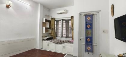 Bán Nhà Phố Quảng Khánh Tây Hồ 73m2-5T VIEW Hồ 28 Tỷ Có Thương Lượng.