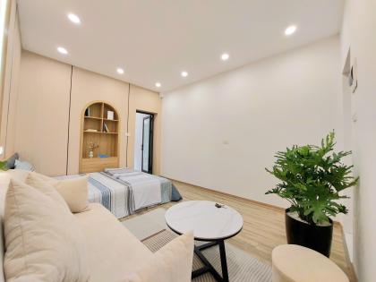 BÁN GẤP CĂN HỘ TẬP THỂ PHỐ 8/3, HAI BÀ TRƯNG, NHÀ ĐẸP THOÁNG SÁNG, Ô TÔ ĐỖ