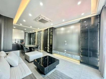 BÁN NHÀ HỒNG TIẾN LONG BIÊN, LÔ GÓC, Ô TÔ VÀO NHÀ, THANG MÁY, NỘI THẤT, GẦN PHỐ, GIÁ MỀM