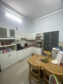 Ở hoặc đầu tư nhà 3 tầng kiên cố Quận 8 giáp Q6 hẻm thông chỉ 4 tỷ xíu