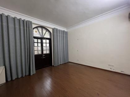 Cực Hiếm, Tô Vĩnh Diện, ô tô thông – vào nhà, sổ A4, 60m2, mt 5.2m, 19 Tỷ.