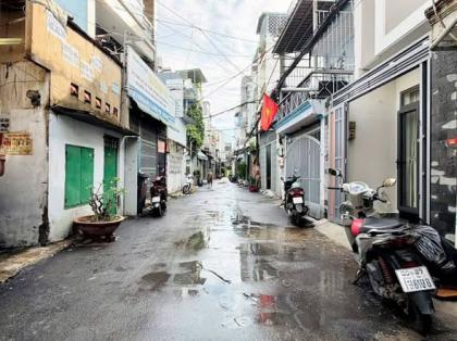 Nhà HXH Đường Huỳnh Văn Nghệ Phường 15 Quận Tân Bình Cũ.