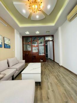 Siêu Phẩm – Nguyễn Khang, ô tô vào nhà, kinh doanh, 42m2, 5T, MT 4.2m, 17.5 Tỷ.