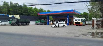 BÁN CÂY XĂNG 08 TRỤ BƠM ĐANG HOẠT ĐỘNG – GIÁP RANH HÓC MÔN – DOANH THU ỔN ĐỊNH