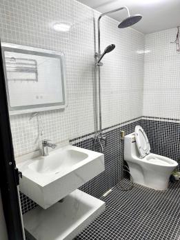 15m ra ô tô, Vũ Tông Phan, trước nhà 3m, gần phố, 2 Thoáng, 37/ 42m2, 9.6 Tỷ.