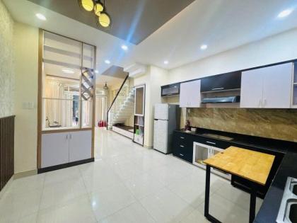 Bán nhà mới, Hẻm 3m Nguyễn Đình Chính, gần Nguyễn Trọng Tuyển, 4,4x13,5m, 4 Tầng, 9,8 tỷ.