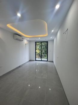 6 Tầng Thang Máy, Vũ Tông Phan, gần ô tô, gần Hồ, sổ vuông đẹp, 35m2, 9.6 Tỷ.