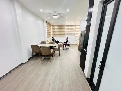 View Royal CiTy – Mặt Phố Cự Lộc, Gara ô tô, KD, 7TTM, 40m2, MT 4.6m2, 20 Tỷ.