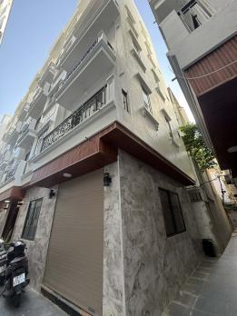 Bán Nhà P/Lô Đường Tây Hồ Quận Tây Hồ 40m2-7T MT5m Th/Máy 13 Tỷ Có Thương Lượng.