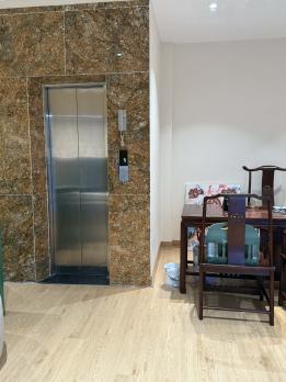 Bán Nhà P/Lô Đường Tây Hồ Quận Tây Hồ 40m2-7T MT5m Th/Máy 13 Tỷ Có Thương Lượng.