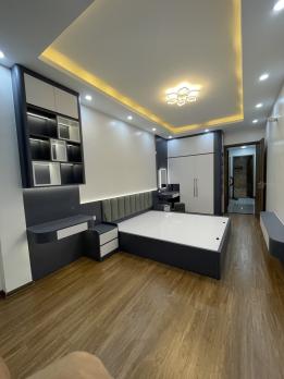 5T Thang máy - Bùi Xương Trạch, trước nhà 3m, ô tô gần, gần vành đai 2.5, 40m2, 11.5 Tỷ.