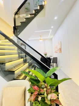 Siêu Víp – Ô tô vào nhà, Hoàng Văn Thái, 2 thoáng, 42m2, 5 Tầng, MT 4m, 15.9 Tỷ.