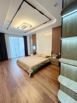 6 Tầng Thang máy, Quan Nhân, trước nhà 3m, 20m ra ô tô, gần hồ, 38m2, MT 4m, 11.8 Tỷ.6 Tầng Thang máy, Quan Nhân, trước