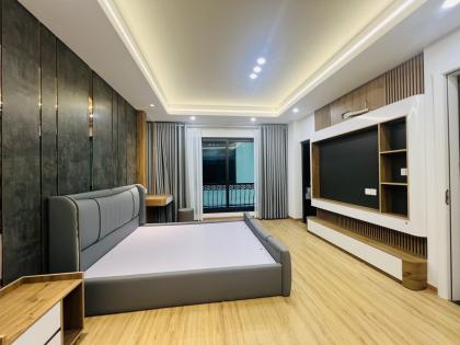 6 Tầng Thang máy, Vũ Trọng Phụng, 2 thoáng, 30m ra ô tô, 38m2, MT 4m, 12 Tỷ.