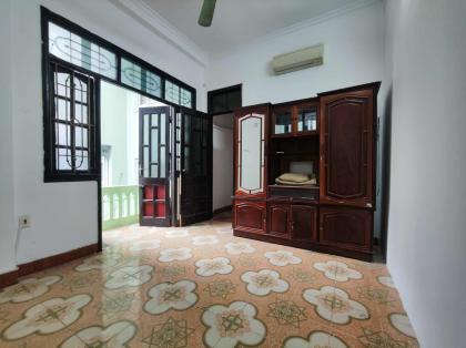 CHO THUÊ NHÀ RIÊNG PHỐ ĐỘI CẤN, BA ĐÌNH, NGÕ THOÁNG, SÂN RỘNG, GẦN Ô TÔ