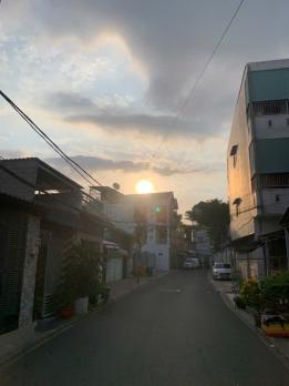 ĐẤT LỚN (6.8x63) – NỞ HẬU 7.7M HẺM OTO 1 SẸC – XÂY CAO TẦNG PHAN VĂN HÙM, Q12