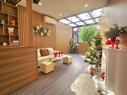 Siêu Phẩm Trường Chinh, ô tô, 2 Mặt ngõ, 15m ra Phố Hà kế Tấn, 48m2, 5T, 14.2 Tỷ.