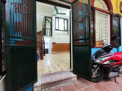 CHO THUÊ NHÀ RIÊNG PHỐ ĐỘI CẤN, BA ĐÌNH, NHÀ ĐẸP, SÂN RỘNG TRƯỚC NHÀ, GẦN PHỐ