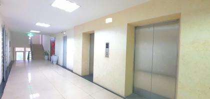Bán gấp căn hộ chung cư phố Lạc Trung, Hai Bà Trưng, 124m2, lô góc thoáng sáng, nhà đẹp full nội thất