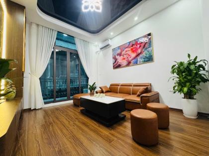 30m ra Phố Trường Chinh, ô tô, Ngõ thông - kinh doanh, 48m2, MT 3.7m, 15.2 Tỷ.