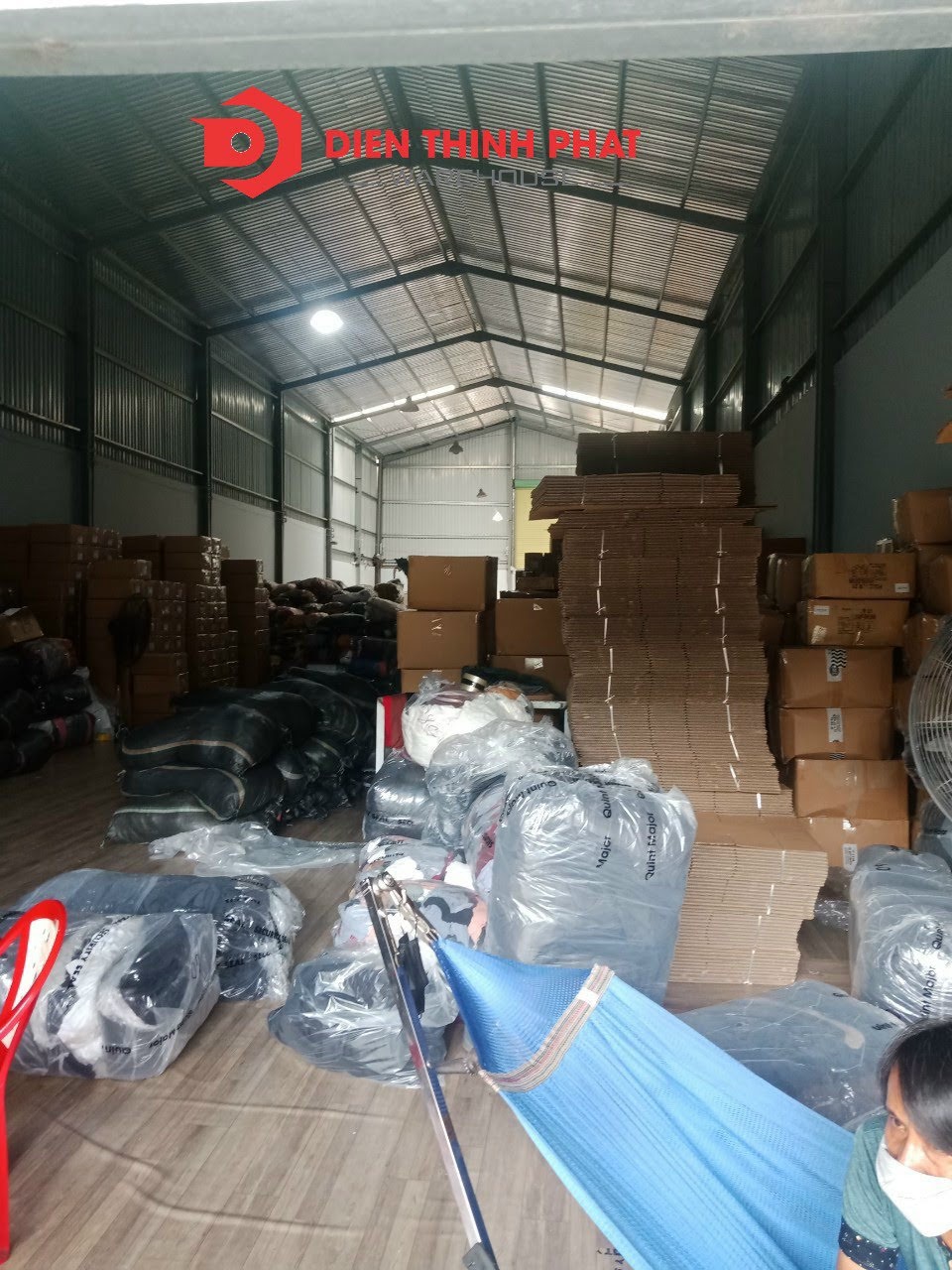 Cho thuê kho xưởng đường Mã Lò thuộc quận bình tân 12x20 (240m) giá 22tr