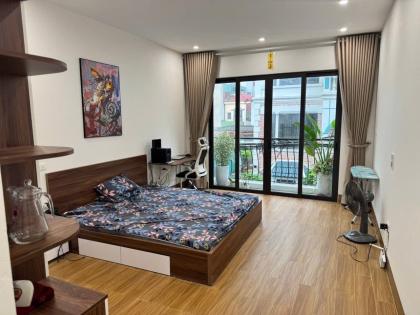 Gara ô tô, Phố Trường Chinh, 40m ra Phố, 2 thoáng, kinh doanh, 43m2, 12.5 Tỷ.