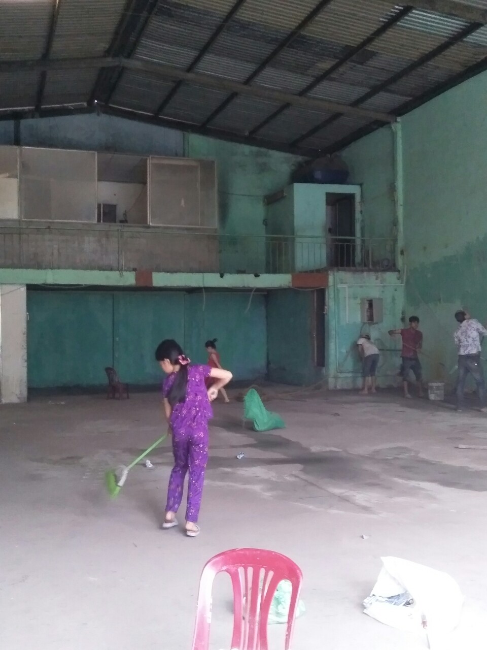 Cho thuê: 3 nhà xưởng(160m-200m-300m) đường Mã Lò quận Bình Tân