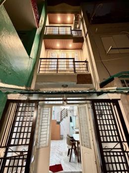 BÁN NHÀ ĐẸP SÁT MẶT TIỀN PHAN ĐÌNH PHÙNG – NHỎ MÀ CÓ VÕ, SÁNG NHƯ VIÊN NGỌC GIỮA PHÚ NHUẬN + Phan Đình Phùng – Phường 1