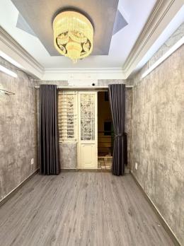 BÁN NHÀ ĐẸP SÁT MẶT TIỀN PHAN ĐÌNH PHÙNG – NHỎ MÀ CÓ VÕ, SÁNG NHƯ VIÊN NGỌC GIỮA PHÚ NHUẬN + Phan Đình Phùng – Phường 1