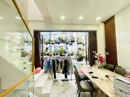 [BÁN NHÀ + QUẬN 10] NGÔI NHÀ NHỎ – GIỮ TIỀN LỚN – VỊ TRÍ CỰC PHẨM •  Đường Nguyễn Chí Thanh – diện tích 36m² – 3 tầng