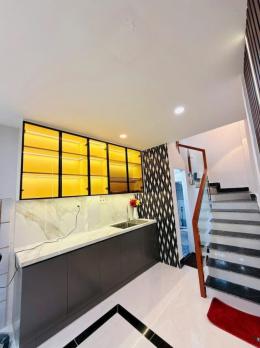 [BÁN NHÀ + QUẬN 10] GÓC NHÀ XINH – GIỮ TIỀN CHẮC – VỊ TRÍ KHÓ TÌM •  Đường Nguyễn Tri Phương – diện tích 27m² -3 x 10m