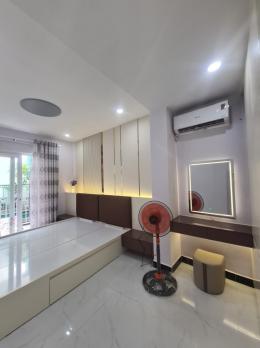 [BÁN NHÀ + QUẬN 10] GÓC NHÀ XINH – GIỮ TIỀN CHẮC – VỊ TRÍ KHÓ TÌM •  Đường Nguyễn Tri Phương – diện tích 27m² -3 x 10m