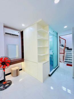 [BÁN NHÀ + QUẬN 10] GÓC NHÀ XINH – GIỮ TIỀN CHẮC – VỊ TRÍ KHÓ TÌM •  Đường Nguyễn Tri Phương – diện tích 27m² -3 x 10m