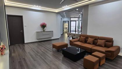 ????Căn góc tòa 17T3 Hoàng Đạo Thúy 119m 3PN Full nội thất, 12.5 tỷ Cầu Giấy