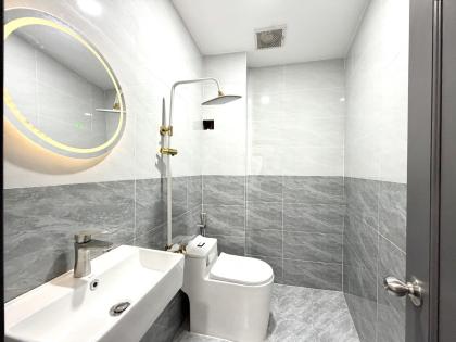 BÁN NHÀ HOÀ HƯNG QUẬN 10 3 TẦNG 3PN FULL NT 40M2 4.2 X 10 - 6.7T TL