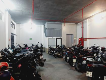 bán chung cư mini phố giáp nhất, ngõ ô tô thông, lô góc, 198m2, 32 phòng, giá 51 tỉ