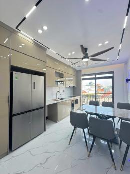 1 Nhà ra Mặt Phố Kim Giang, 7 Tầng Thang Máy, Ô Tô tránh, KD, 32m2, 9.5 Tỷ.