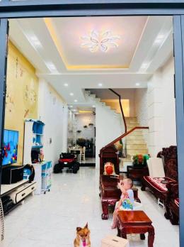 Ở NGAY! Bán Nhà 5 Tầng Lung Linh Nguyễn Tri Phương, 48m2, Nhỉnh 8 Tỷ TL