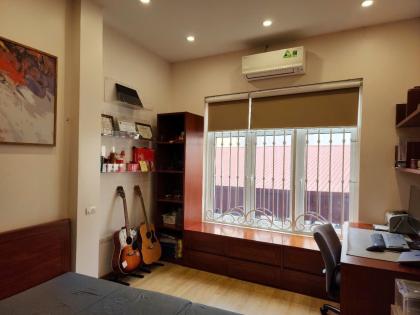 Nội thất Tiền Tỷ - Khương Hạ, Ô Tô gần, 2 Thoáng, Thang Máy, 47m2, 17 Tỷ.