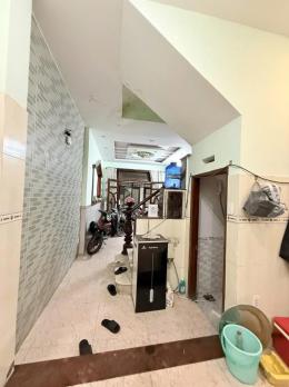 Bán nhà HXH 8m Lạc Long Quân, gần Đông Hồ,  DT 4x13m, 4 tầng, 4PN, chào 9 tỷ.