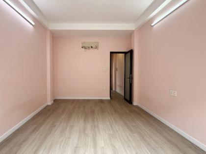 CHÍNH CHỦ [BÁN NHÀ + QUẬN 10] VỊ TRÍ MẠNH NHƯ DÒNG TIỀN CHẢY MÃI •  Đường Sư Vạn Hạnh – 31m² – 4 tầng – 3.7 × 8.5