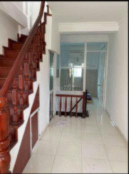 Cho thuê nhà ngõ 364 Thái Hà, Diện tích 30m x 3 tầng, giá 9, 5 triệu