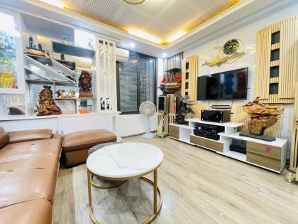 Bán gấp nhà Bằng Liệt, 20m ô tô tránh, 2 Thoáng, Nhà Đẹp, 43m2, 5T, MT 4m, 10.1 Tỷ.