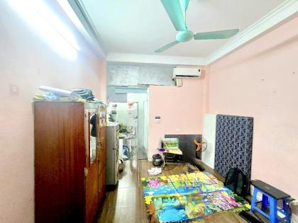 Bán nhà LÔ GÓC 3 Mặt Thoáng, Phố Cự Lộc, Gần Phố, 38m2, 5T, MT 3.7m, 10 Tỷ.