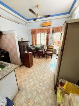 Bán nhà Mặt tiền Lạc Long Quân - gần Lý Thường Kiệt, 4x15m, 5 Tầng,  4 PN, chỉ 10,5 tỷ.