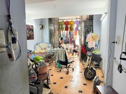 Bán nhà Mặt tiền Lạc Long Quân - gần Lý Thường Kiệt, 4x15m, 5 Tầng,  4 PN, chỉ 10,5 tỷ.